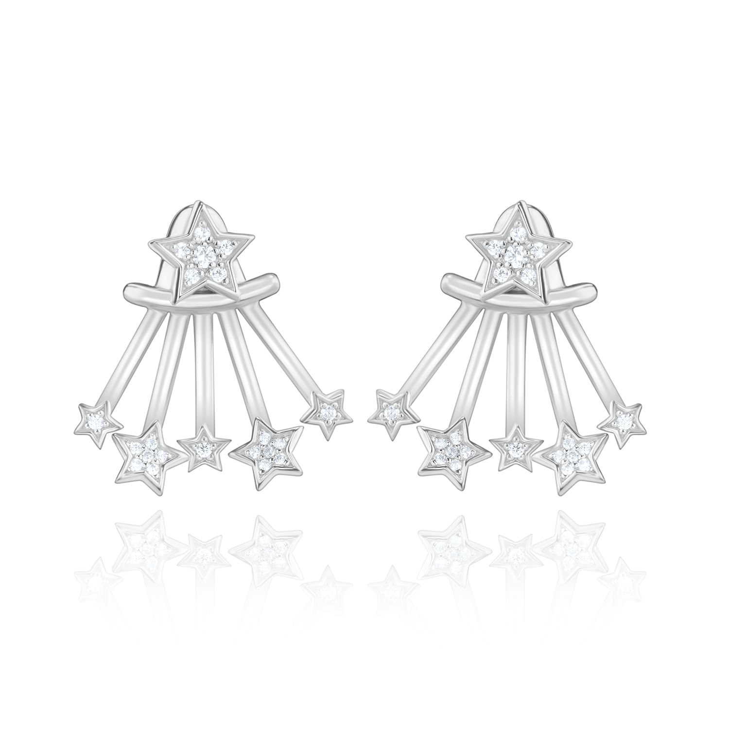 Brincos de prata com estrelas e pedras brancas, com um design que lembra uma constelação.