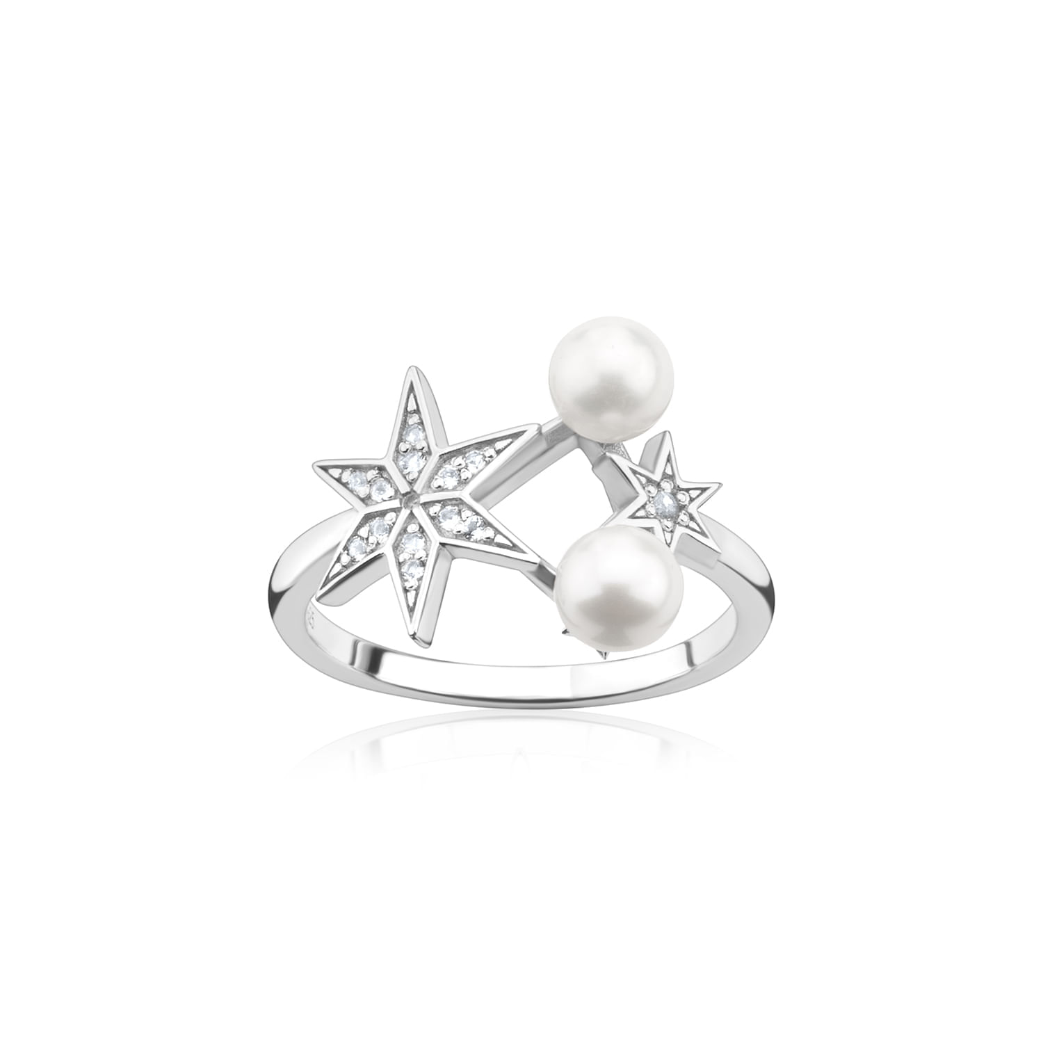 Anel prateado com duas estrelas decoradas com pedras e duas pérolas brancas.