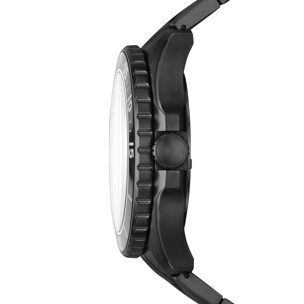 Relógio preto com caixa de botões ao lado, mostrador branco e pulseira de material escuro.