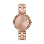 Relógio feminino com pulseira de metal rosé, caixa com cristais ao redor e mostrador rosé com índices romanos e marcas simples.