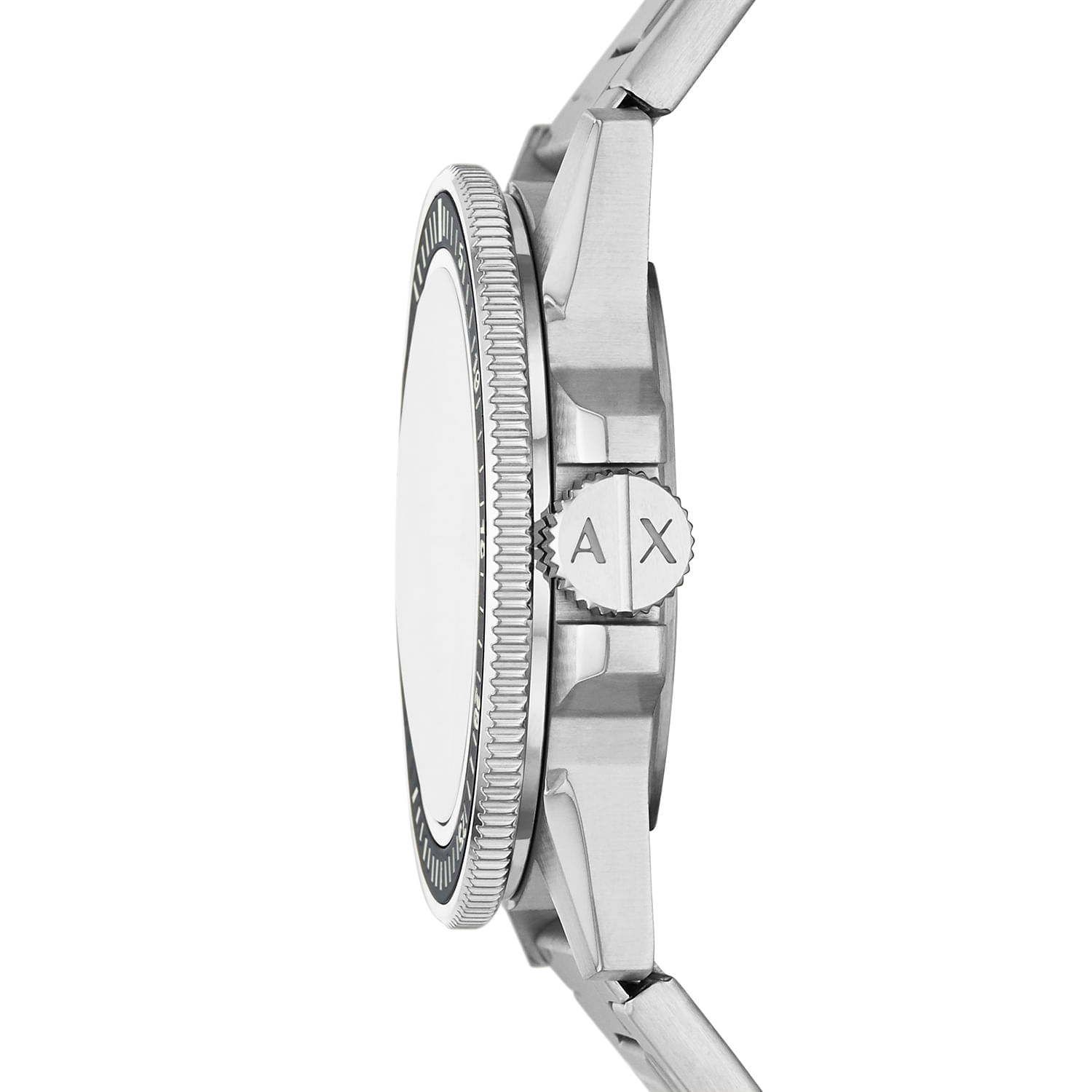 Relógio com caixa e pulseira de metal, mostrador branco, coroa com marcação "AX" vista na lateral.