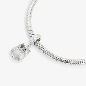 Charm Mãe Coruja Cravejado em Prata 925