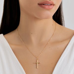 Pingente Cruz em Ouro Amarelo 18k