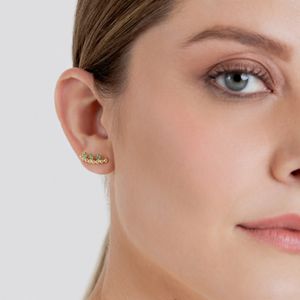 Brinco ear cuff  com Esmeralda em Ouro Amarelo 18k