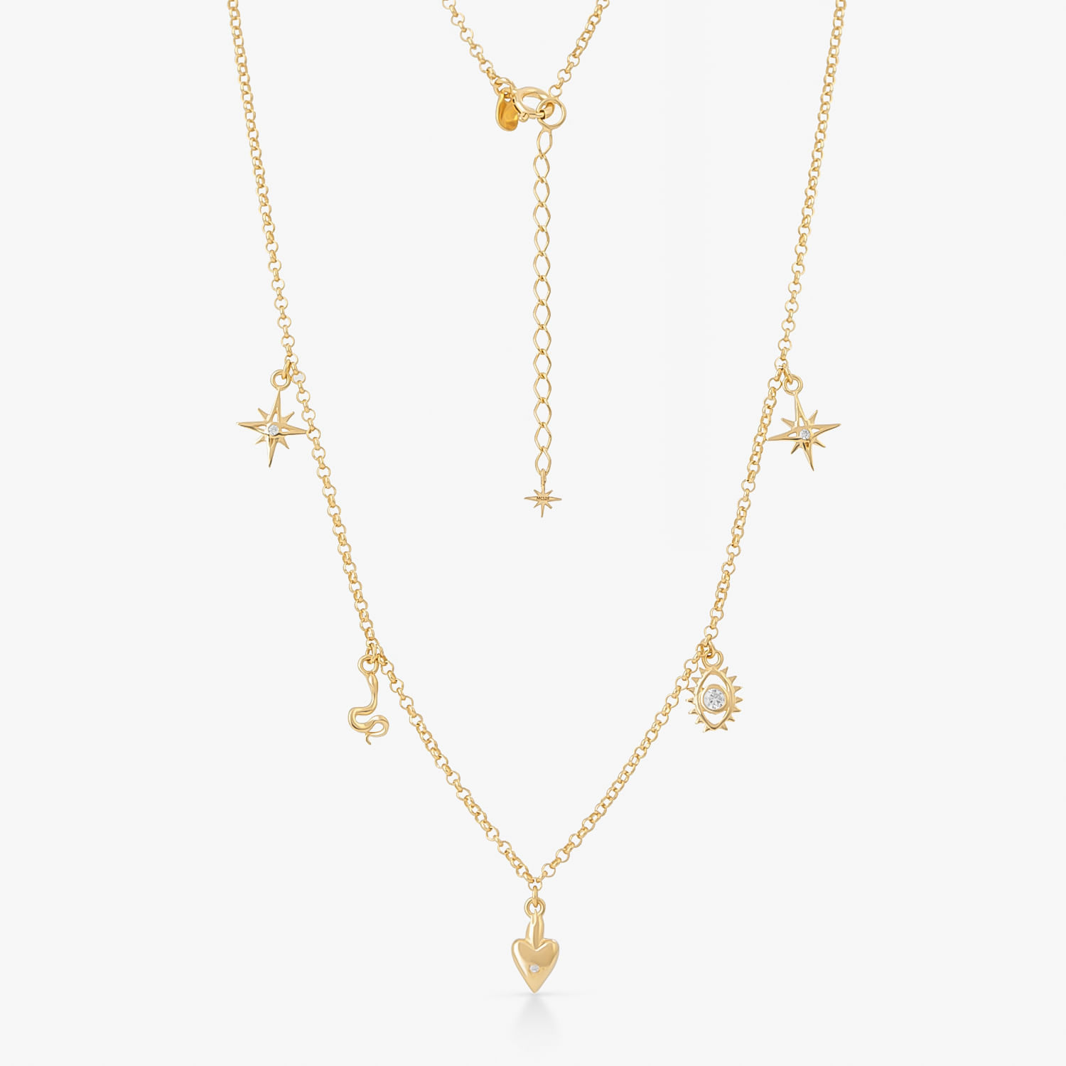 Colar dourado com múltiplas correntes finas, contendo pingentes de estrela, coração, espiral, estrela com pedra, e uma figura de coração.