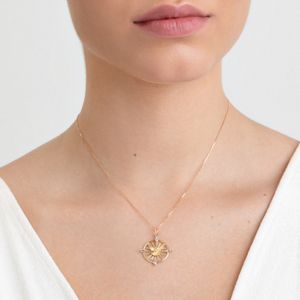 Pingente Sagrado Coração com Topázio Incolor em Ouro Amarelo 18k