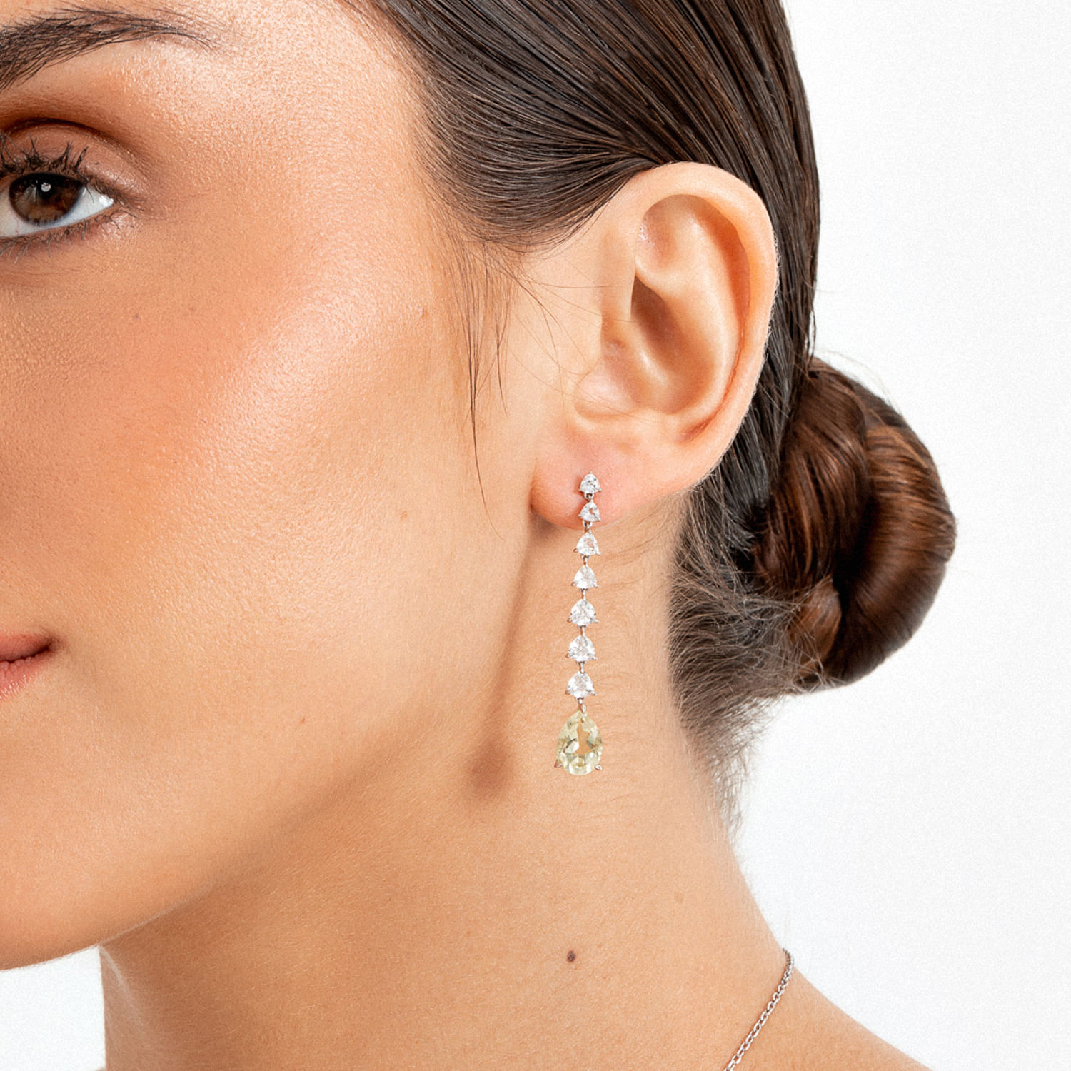 JEWEL Brinco Chains em Prata 925 com Topázio London e Safiras