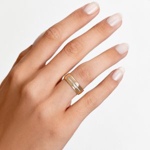 Aliança Anatômica com 20 Pontos de Diamantes em Ouro Amarelo 18k - 6 mm