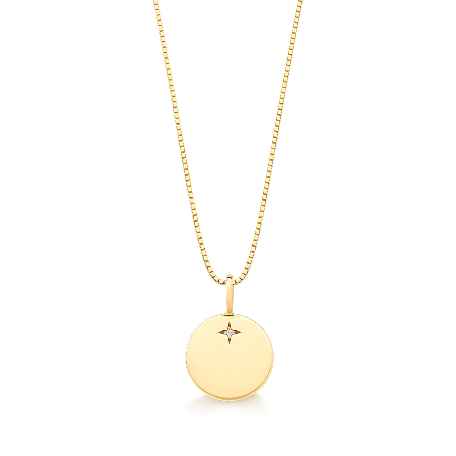 Colar com pingente dourado redondo e detalhe com pedra brilhante no centro.