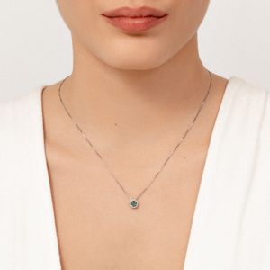 Pingente em Ouro Branco com Diamante, Esmeralda