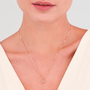Pingente Letra W com Diamante em Ouro Amarelo 18k