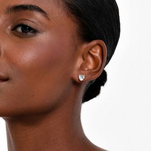 Brinco Stud Coração  de Prasiolita em Ouro Branco 18k