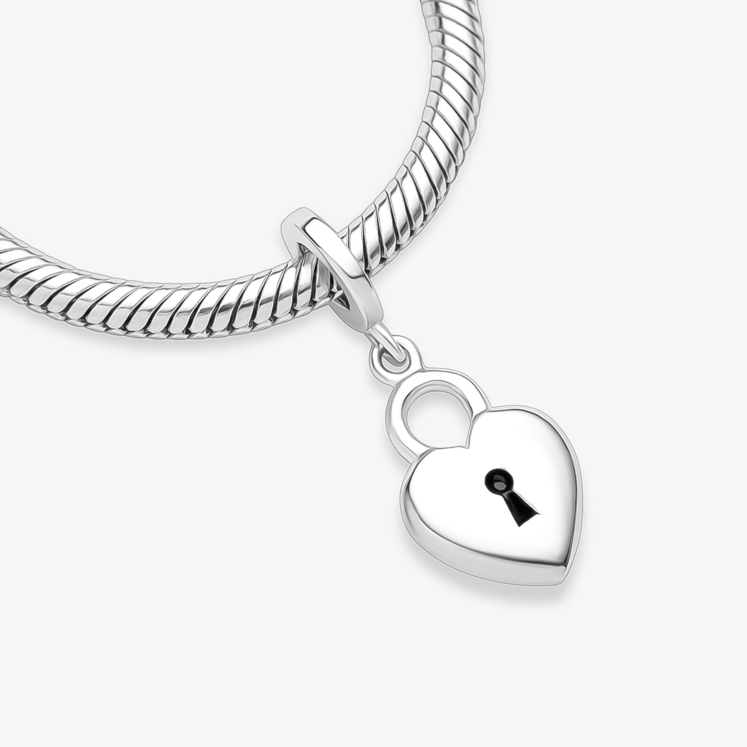 Charm Coração em Prata 925