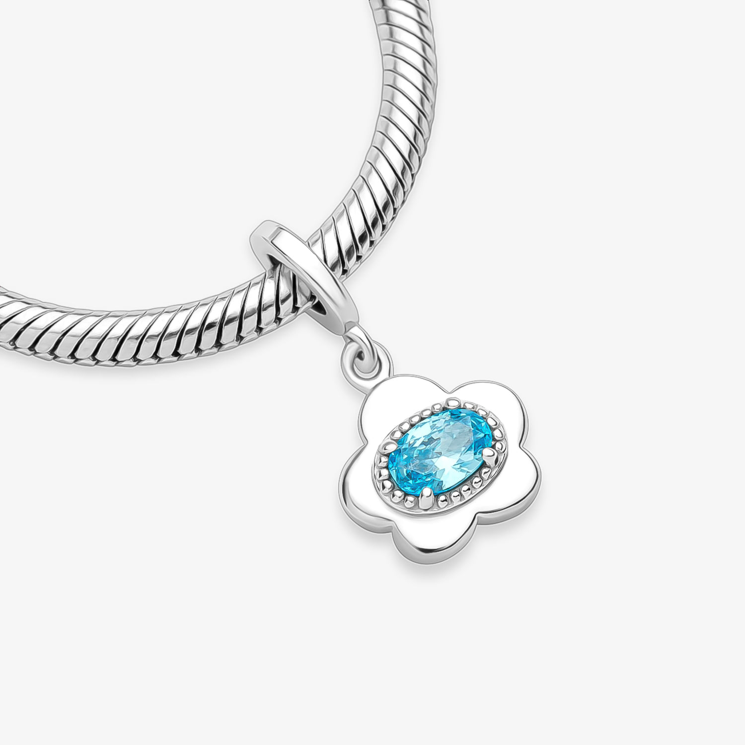 Charm Flor Cravejado em Prata 925