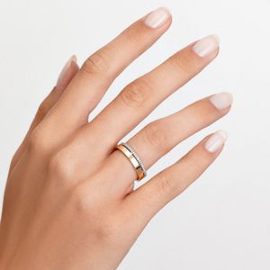 Aliança Com Aro inteiro Cravejado Com 24 Pontos De Diamantes Em Ouro Branco E Ouro Amarelo 18k