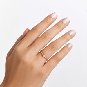 Anel Solitário com 23 Pontos de Diamantes em Ouro Amarelo 18k