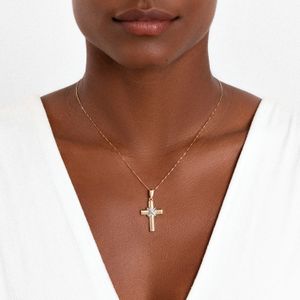 Pingente Crucifixo em Prata 925 com banho de Ouro Amarelo 18k