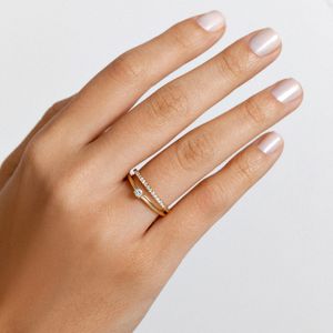 Anel Solitário com 25 Pontos de Diamantes em Ouro Amarelo 18k