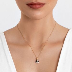 Pingente Nossa Senhora Aparecida com Safira em Ouro Amarelo 18k