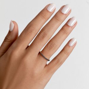 Anel Meia Aliança com Safira em Ouro Amarelo 18k