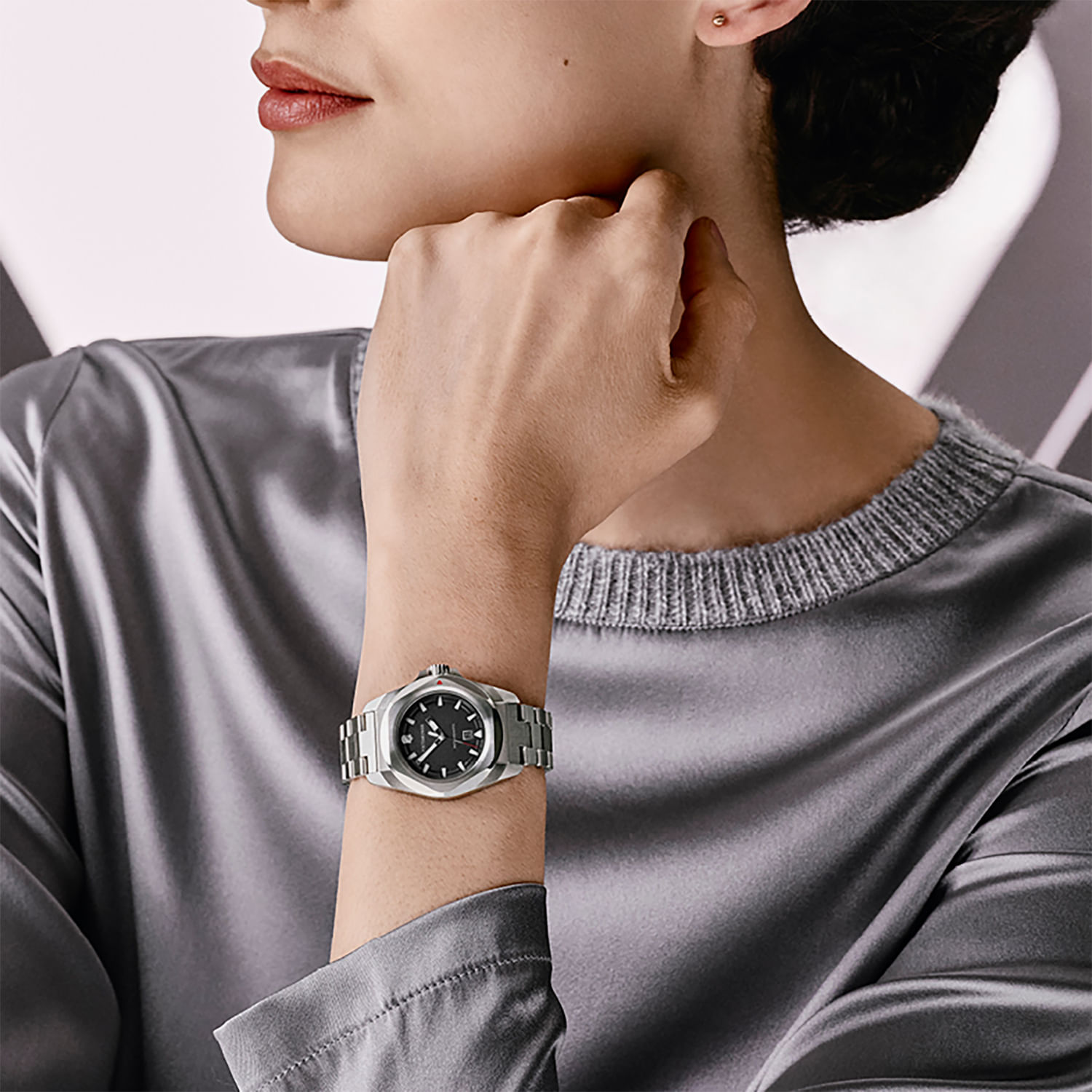 Relógio Victorinox Feminino I.N.O.X. Small em Aço 242036 | MONTE CARLO
