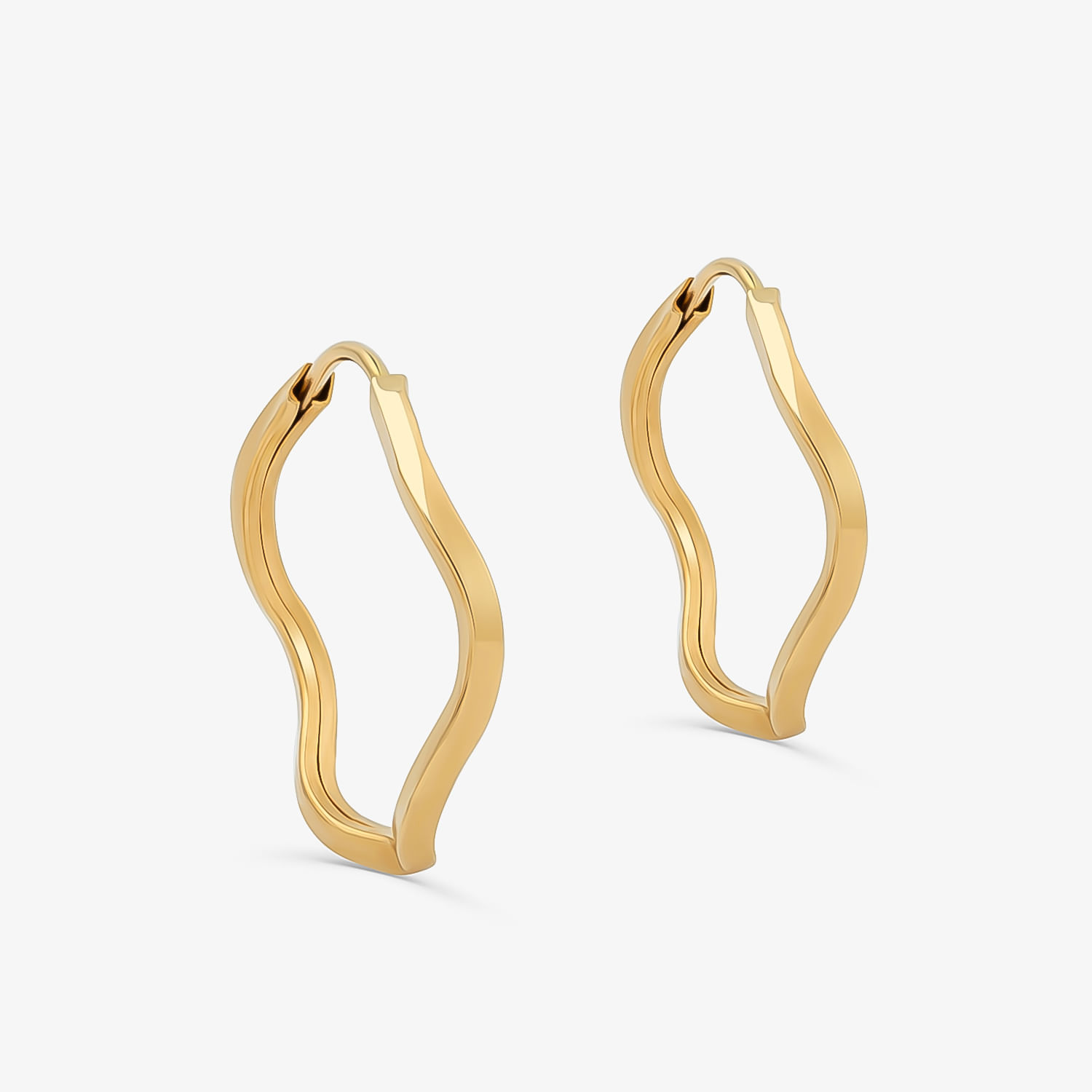 Brinco Argola Torcida em Ouro Amarelo 18k - 16mm