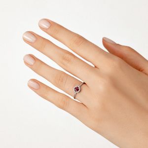 Anel em Ouro Branco com Diamante, Rubi