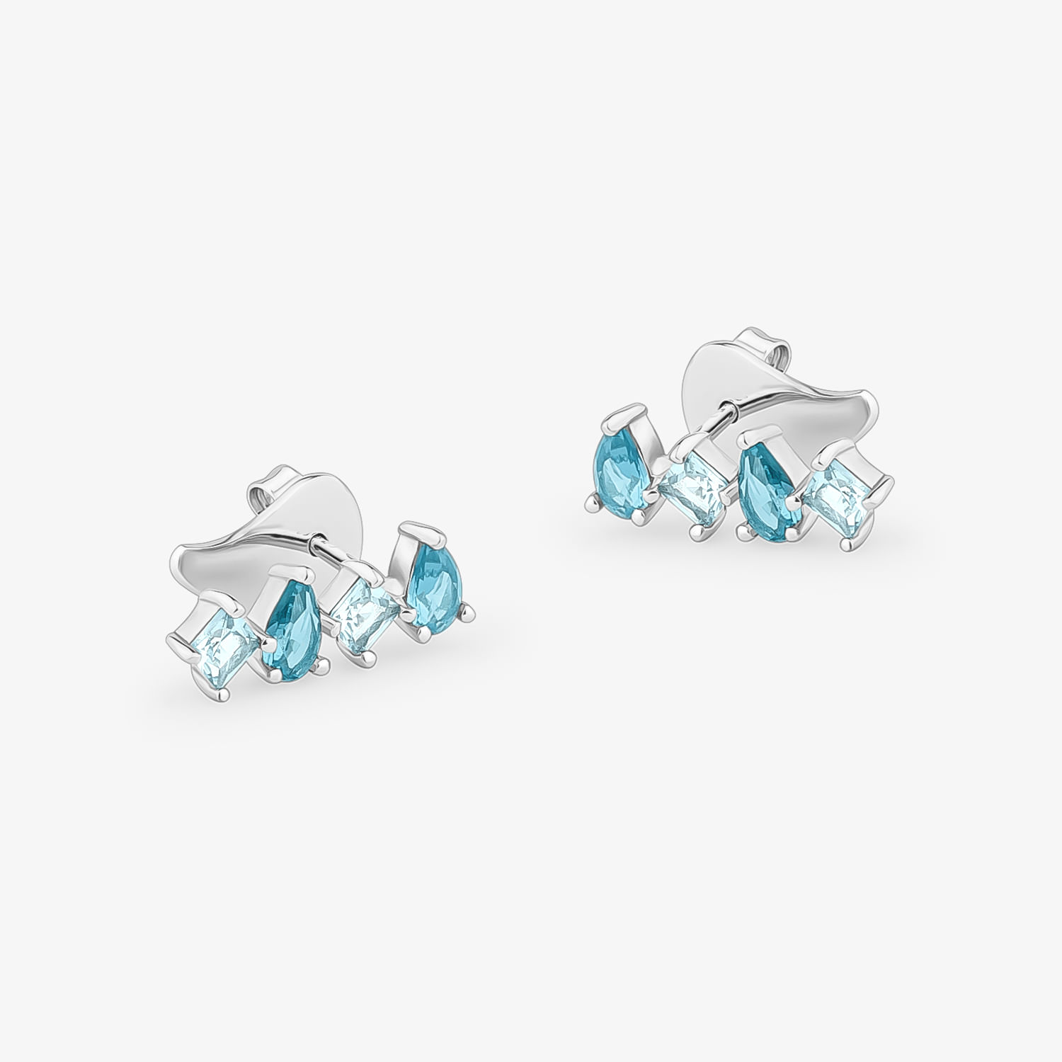 Brinco Earcuff Cravejado em Prata 925