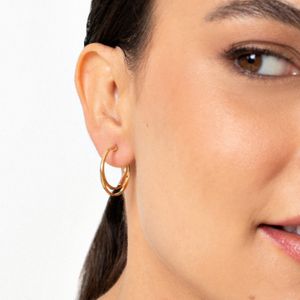 Brinco Meia Argola Dupla 22mm em Prata com Banho de Ouro Amarelo 18k