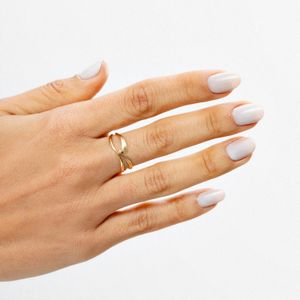 Anel Curvas com Diamante em Ouro Amarelo 18k