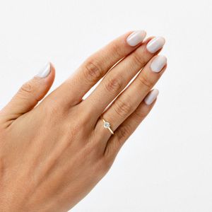Anel Solitário com 30 pontos de Diamantes em Ouro Amarelo 18k