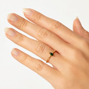 Anel Cravejado em Prata 925 com Banho de Ouro Amarelo 18k